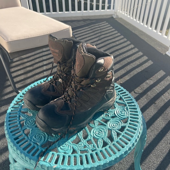 Hi-Tec waterproof boots - Picture 3 of 6